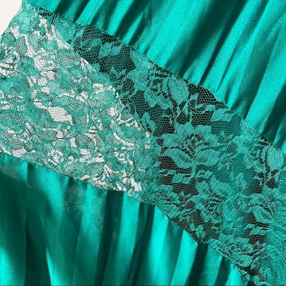 Adriana Papell Lace Sequin and Beaded  Kelly Green Maxi Dress 14P - Picture 9 of 14